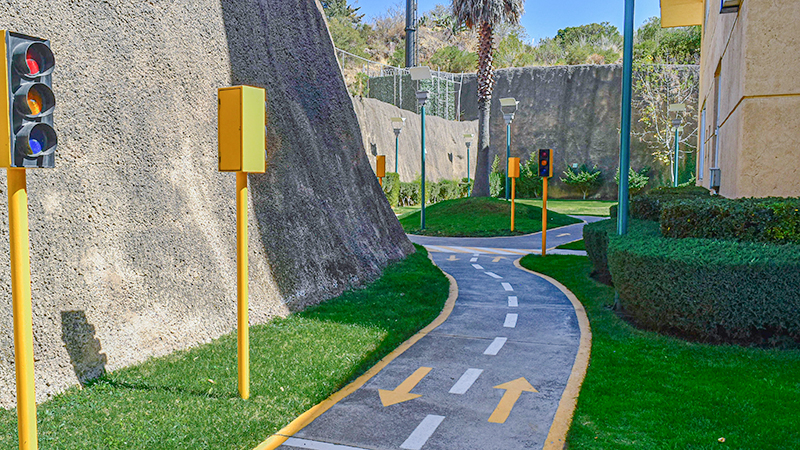 Instalaciones Kinder Bosque Real